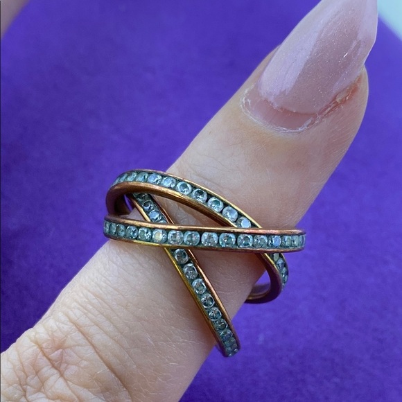 💛 Elegant Copper Triple Band Ring - Picture 3 of 5